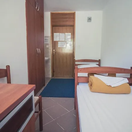 Hostel Zaostrog * Zaostrog